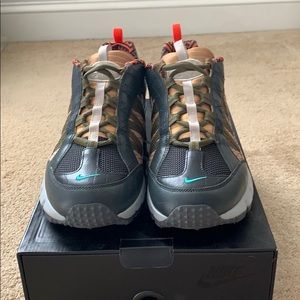 Brand new Nike Air Humara 17 Premium
